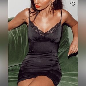 MAPLE MAE MINI DRESS BLACK PRINCESS POLLY